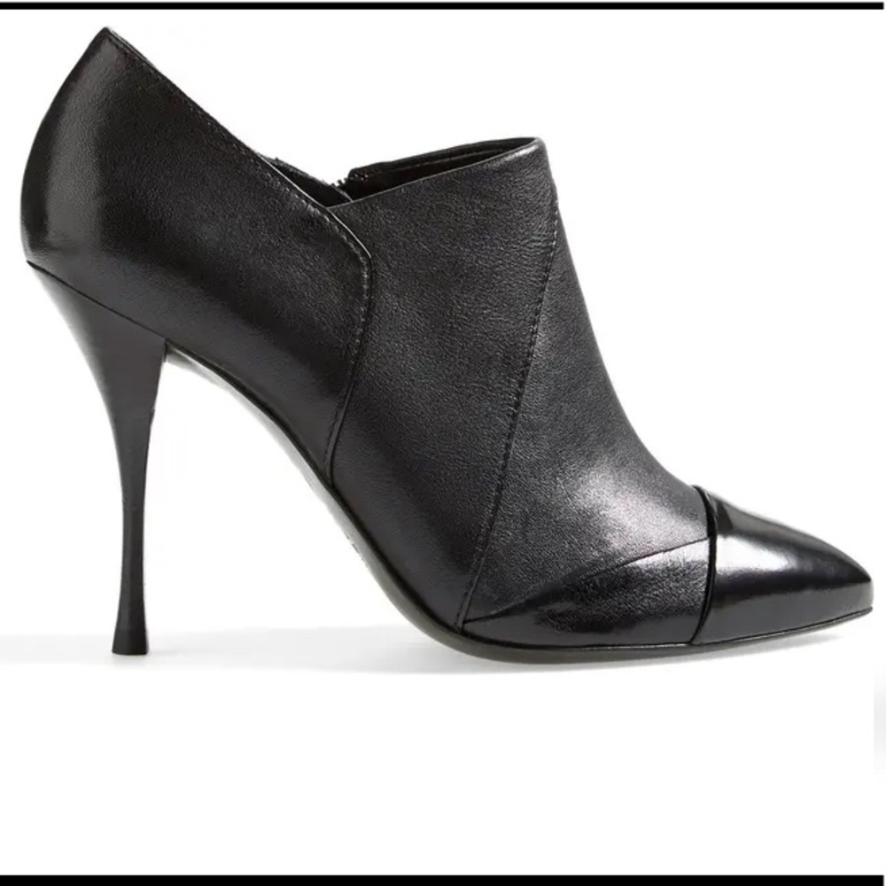 Tori Burch lorelie booties ✨